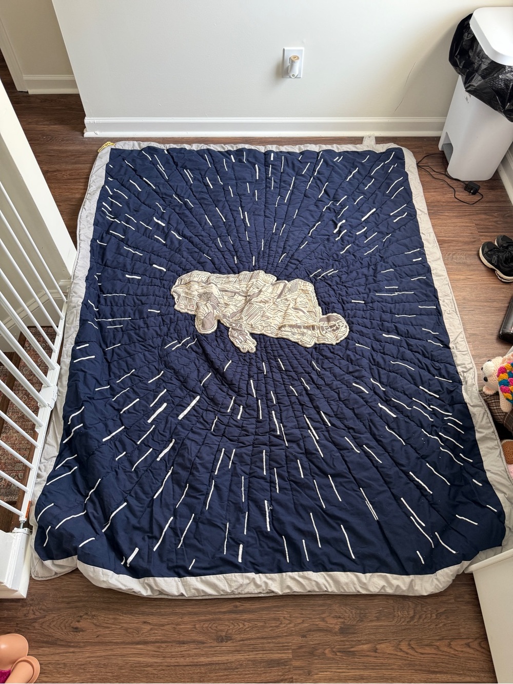 Pottery Barn Kids Star Wars Millennium Falcon Quilt Full
